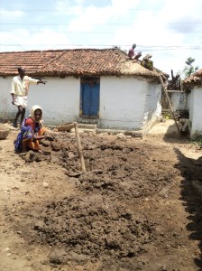 Telangana2-Cob mud balls being prepared from the  loamy mix